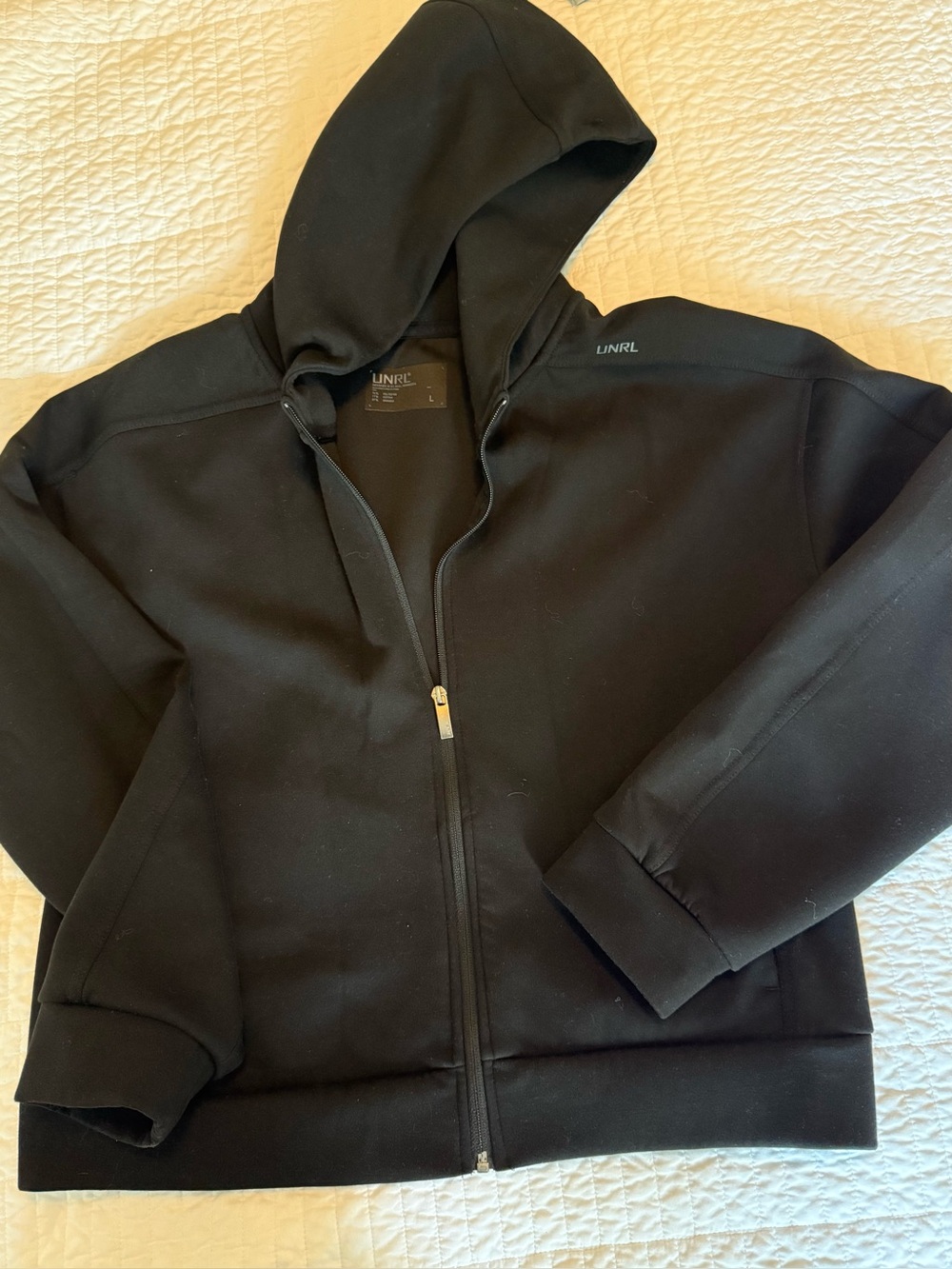 UNRL women’s ESSENCE FULL-ZIP HOODIE